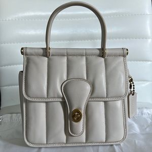 Coach Willis Top handle 18 Quilties